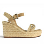 Sandalias Cuña Pedrería y Textil Alma En Pena